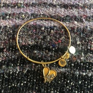 Gold Heart Bracelet